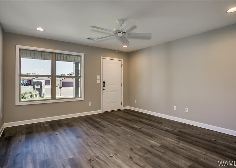 1st image of 190 Castlebar Cir #108