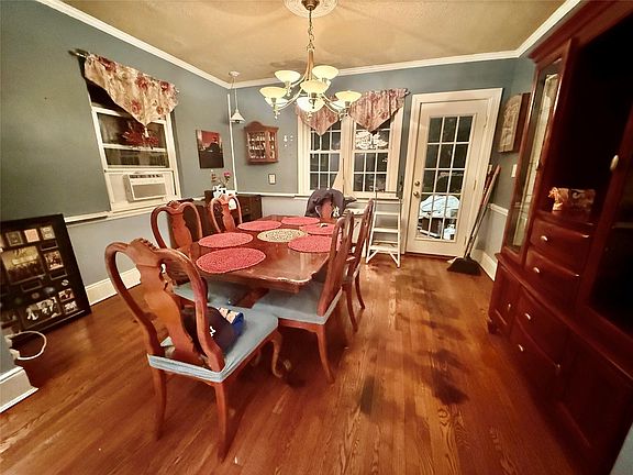 2nd image of 1874 Rockville Drive