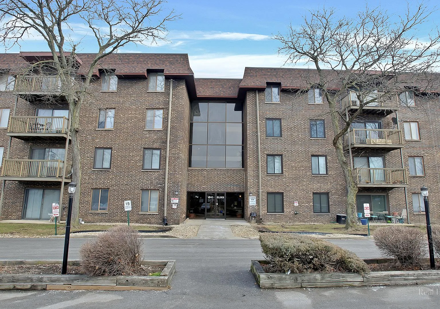 2 bed, 1.5 bath, 1000 sqft, $1,895 — Photo 1