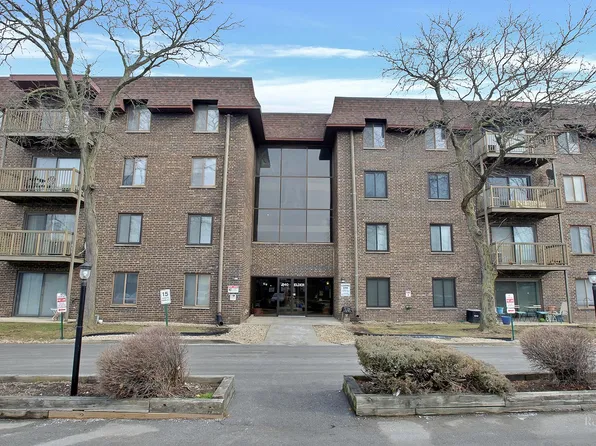 840 Elder Rd APT 405, Homewood, IL 60430