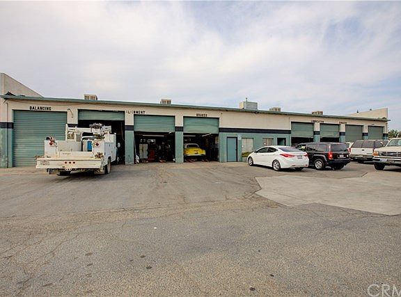 3rd image of 625 Atwater Blvd