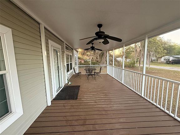 4th image of 21809 Sunset Dr