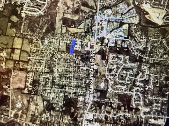 5th image of 117 Faulkner Ln