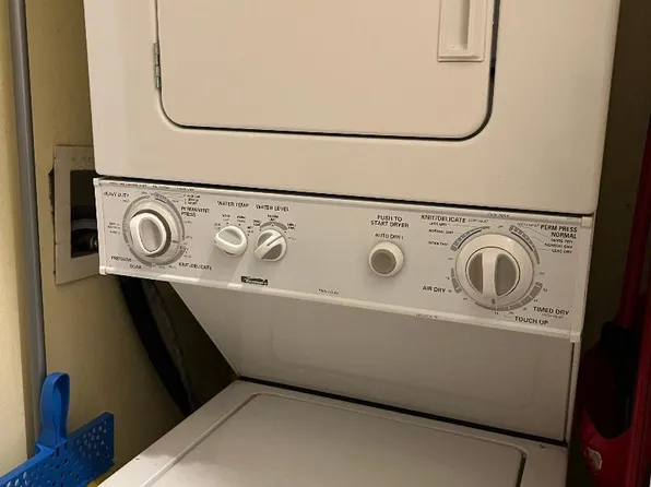 244 Webster Avenue image 8 of 9