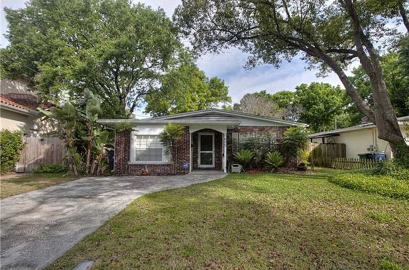 1st image of 685 Geneva Pl