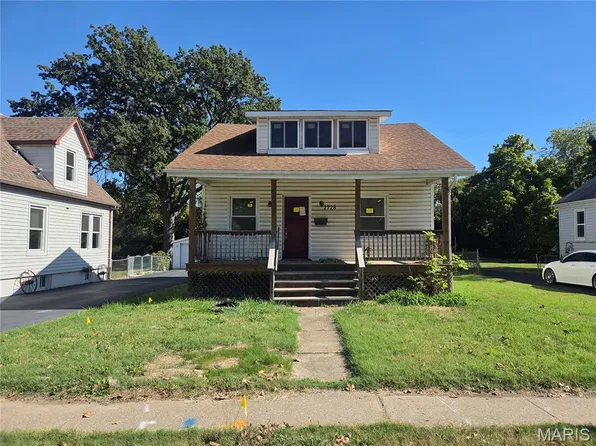 2728 Pasteur Ave, Saint Louis, MO 63114