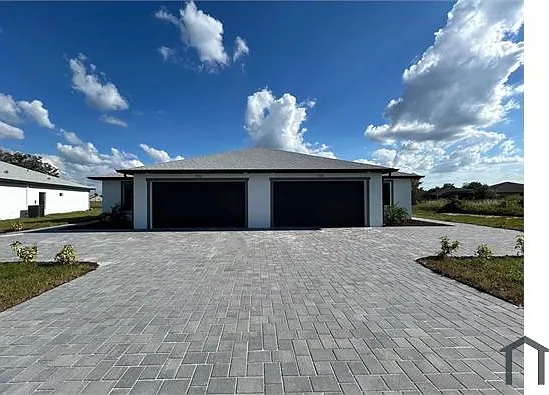 1128 Bismarck Rd — Photo 3