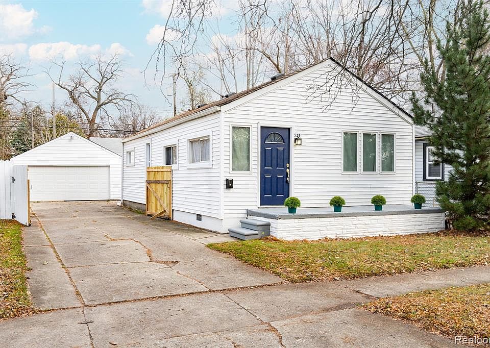 1st image of 551 E Hayes Ave