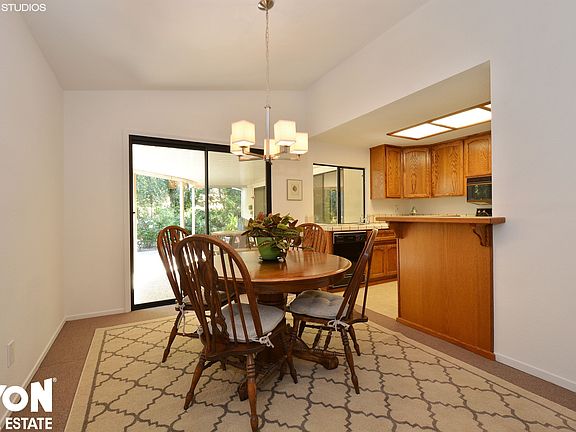 4th image of 51 Petrilli Cir