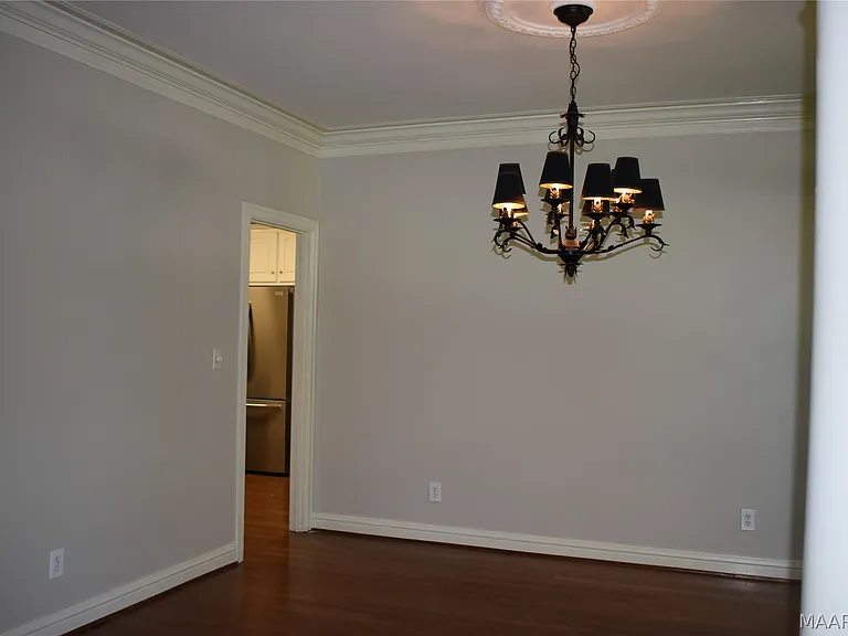8212 Glynnwood Dr — Photo 9