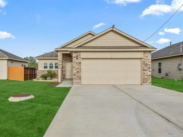 305 Road 5102 #J, Cleveland, TX 77327