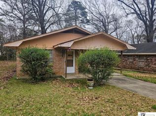 214 N Alvin St, Bastrop, LA 71220