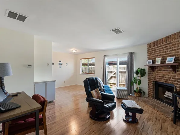101 Clearday Dr APT 122, Austin, TX 78745