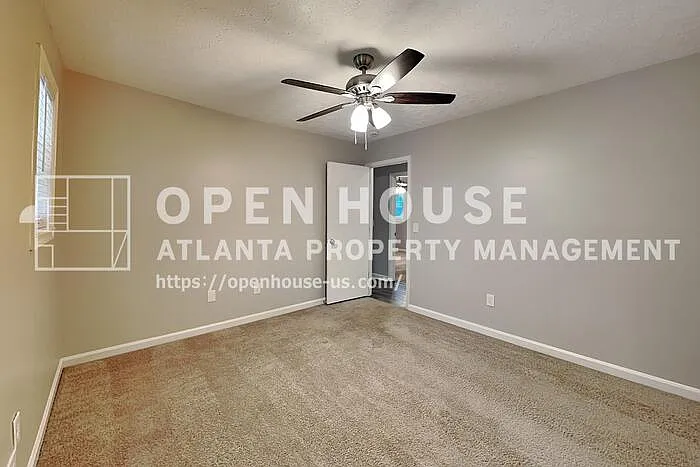 2426 Emberwood Dr NW — Photo 11