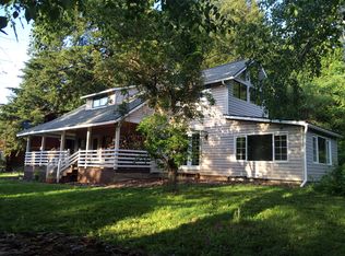 2435 Kingsley Rd, Hood River, OR 97031