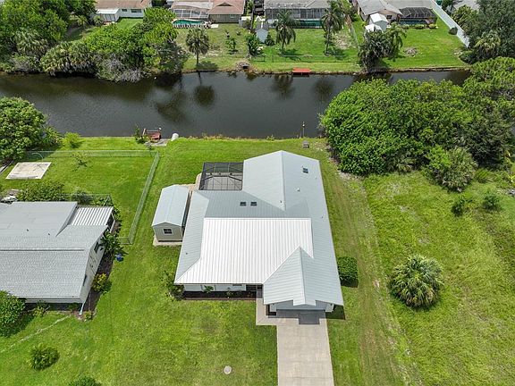 2nd image of 2371 Lakeshore Cir