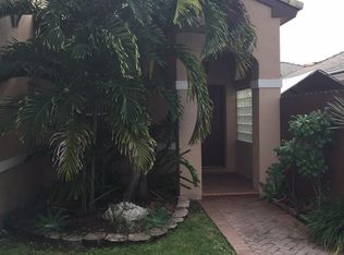 15746 SW 82nd St, Miami, FL 33193