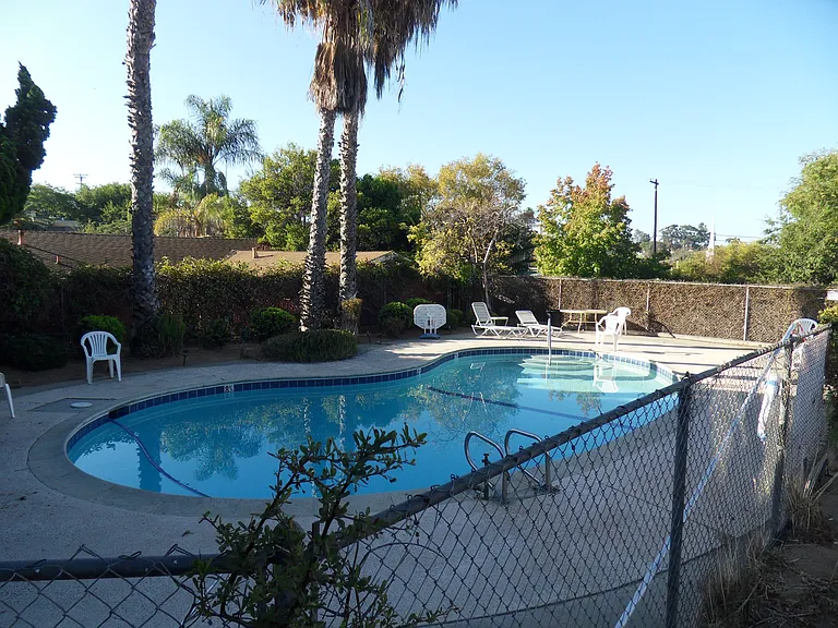 151 Vera Cir #151 — Photo 1