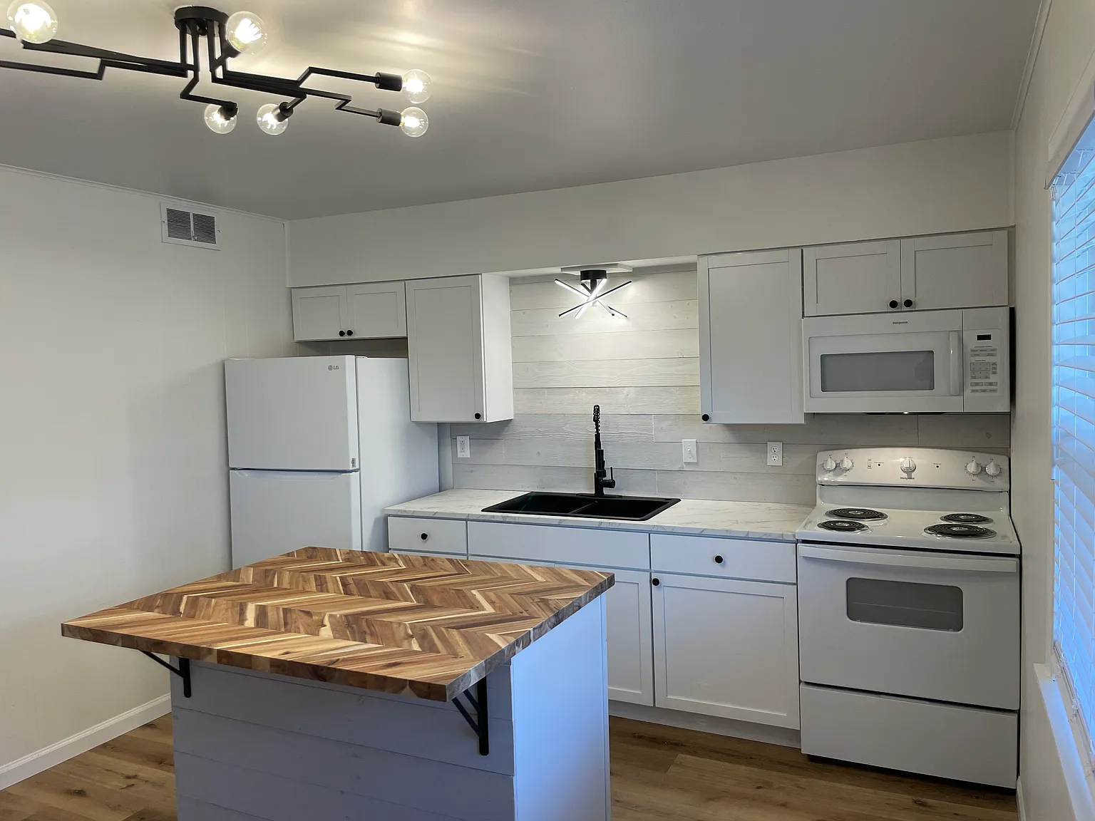 1 bed, 600 sqft, $650 — Photo 2