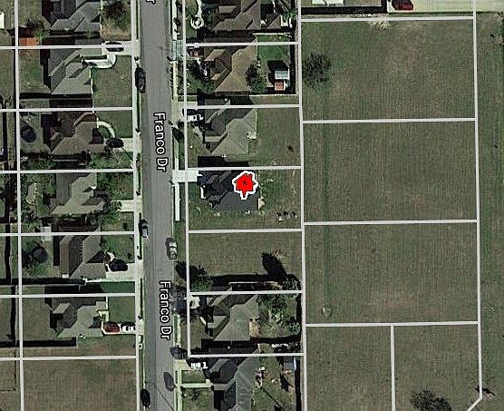 1st image of 900 Luis Dr