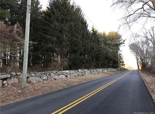 162 S Anguilla Rd, Pawcatuck, CT 06379