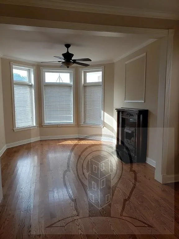 2 bed, 2.0 bath, 1100 sqft, $2,585 — Photo 2