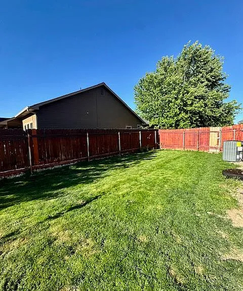 1131 SW Independence — Photo 41