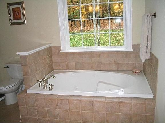 5th image of 3619 Summit Lakes Dr