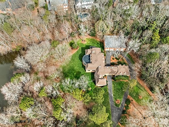 2nd image of 2750 Loch Ln