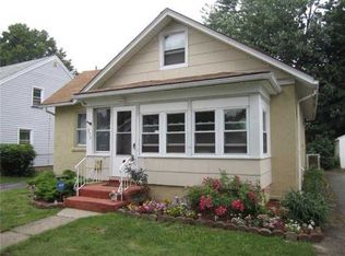 375 Oakwood Rd, Rochester, NY 14616