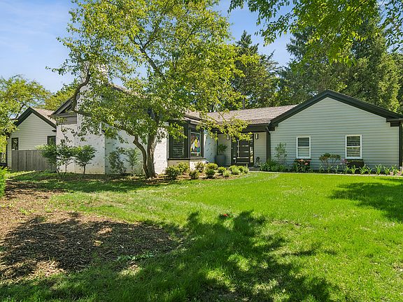 2nd image of 4643 Lake Point Cir