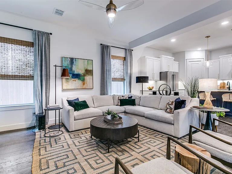 1258 Ocean Breeze Dr — Photo 4