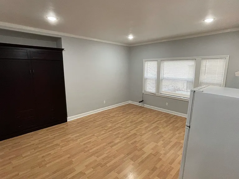 1846 Spruce St — Photo 3