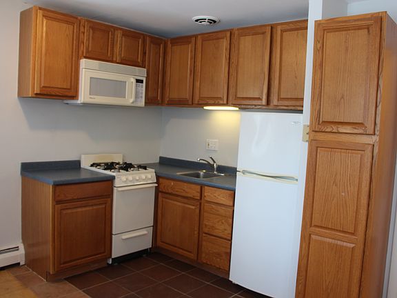 4th image of 616 N Piedmont St APT 204
