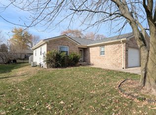 42 Grassyway Ct, Whiteland, IN 46184