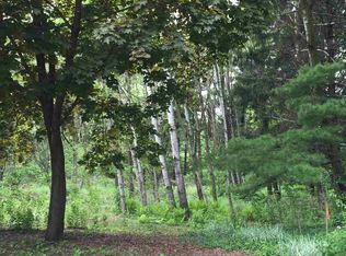 10 Larch Cir, Madison, WI 53705