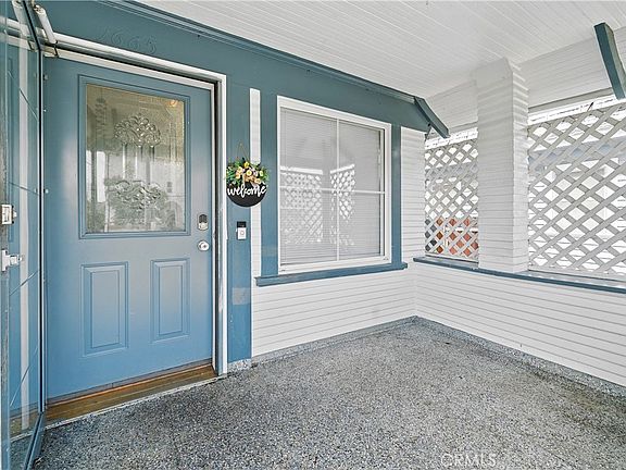 3rd image of 1665 Arlington Ave