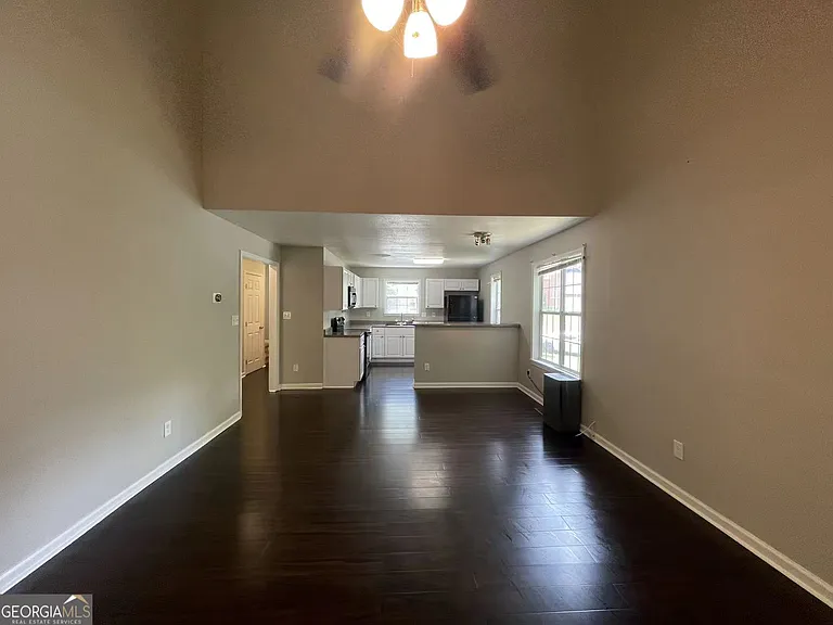 1437 Shiloh Way NW — Photo 4