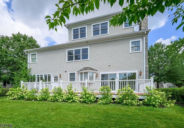 21 Anthony Dr — Photo 15