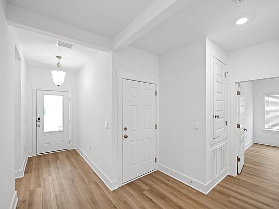 2nd image of 21073 Teluga Ave