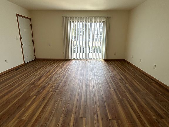 5th image of 110 S John St #9