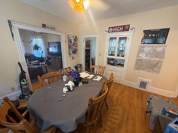 2nd image of 127 Hillsdale Rd #2E