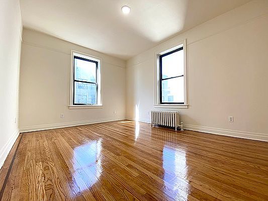 4th image of 43-30 40th St #6B