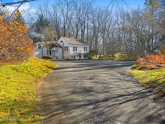 4th image of 93 E Middle Patent Rd