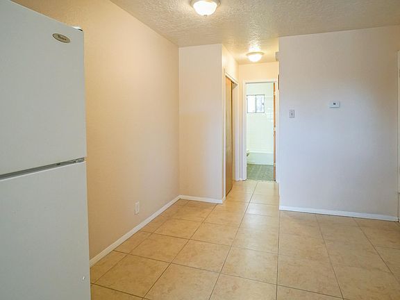 3rd image of 510 Valencia Dr SE APT D