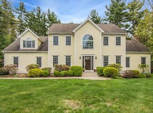 166 South St, Upton, MA 01568