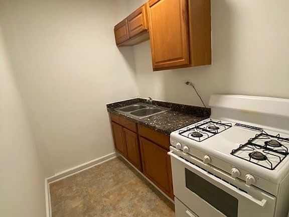 3rd image of 5601 W West End Ave #8475354