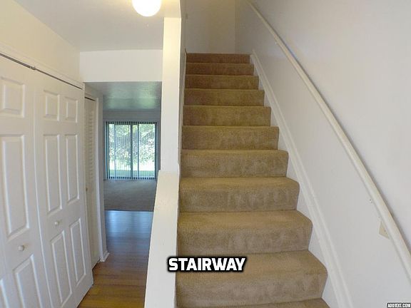 4th image of 4610 Scioto Dr APT B
