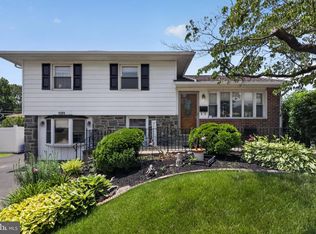1121 Wynnbrook Rd, Secane, PA 19018