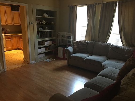5th image of 1332 E Weber Ave